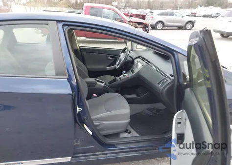 2013 Toyota Prius Three from USA, damaged, VIN JTDKN3DU9D1659980